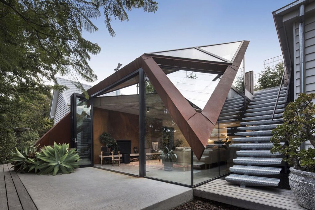 Contemporary Sculptural Roof